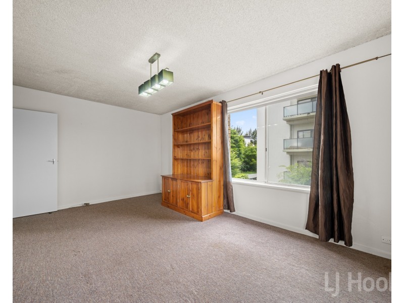 4/3 Velacia Place, Queanbeyan NSW 2620