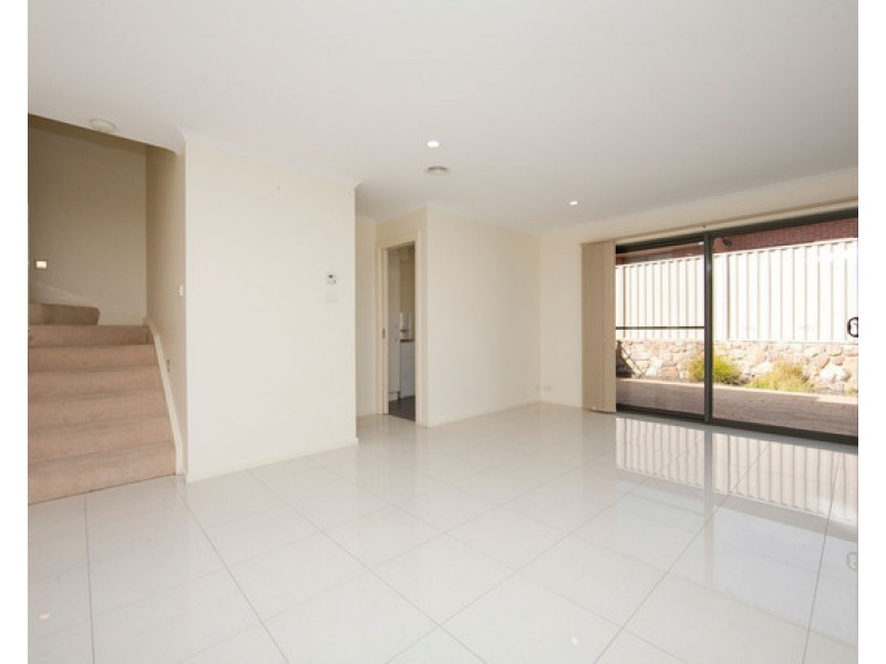 2/3-5 Geebung Place, Queanbeyan NSW 2620