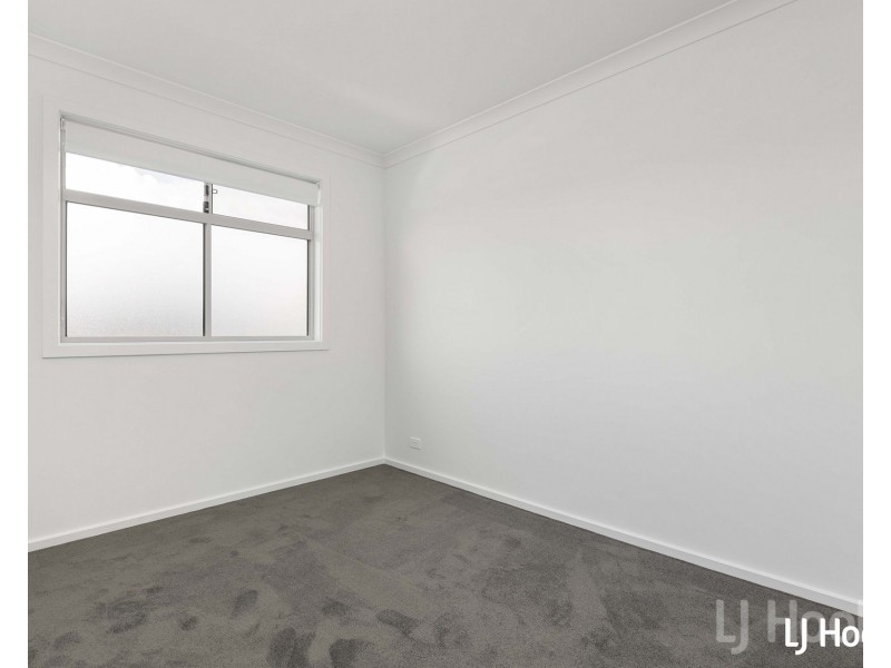 104 Gorman Drive, Googong NSW 2620