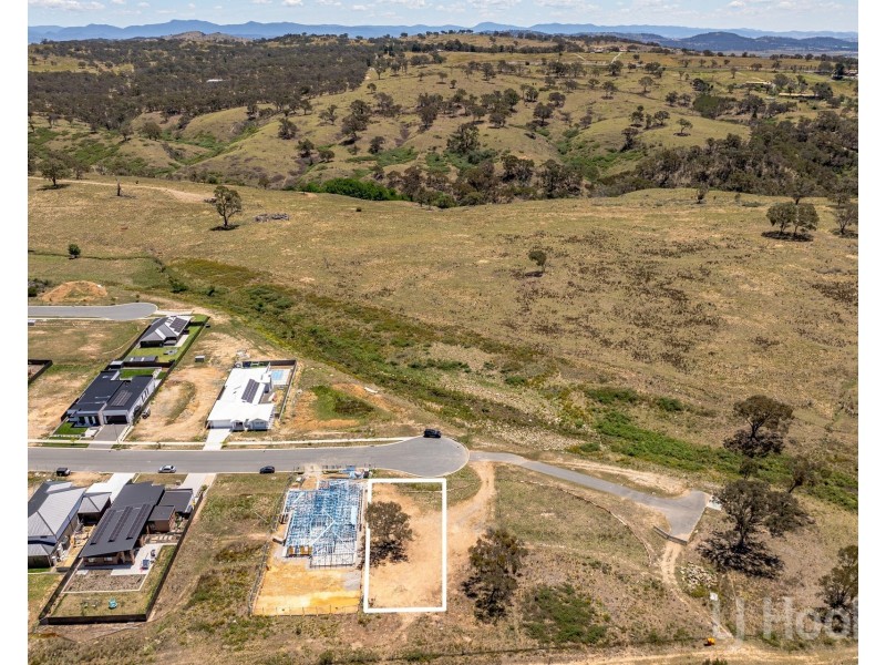 32 Chimney Rise, Googong NSW 2620