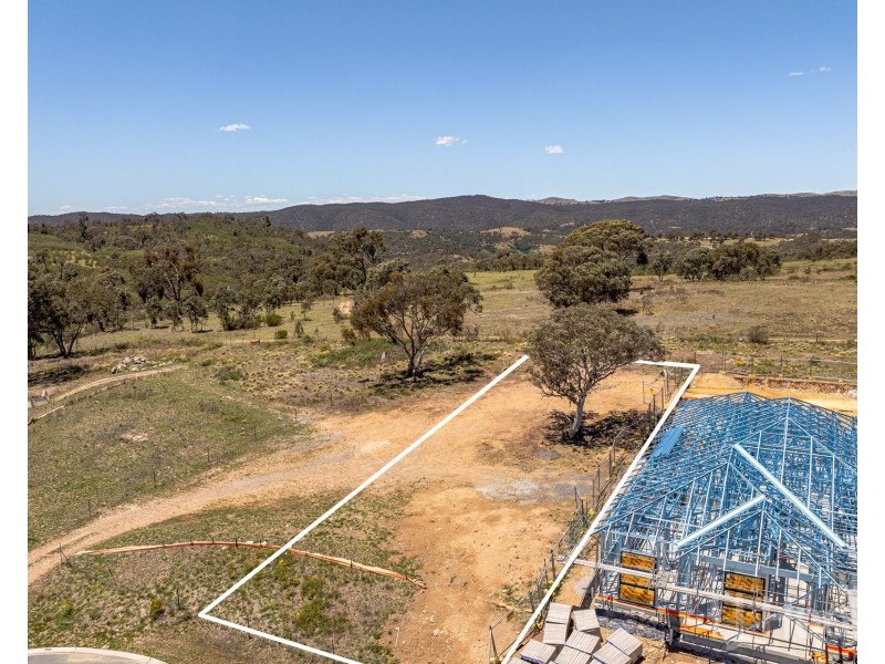 32 Chimney Rise, Googong NSW 2620
