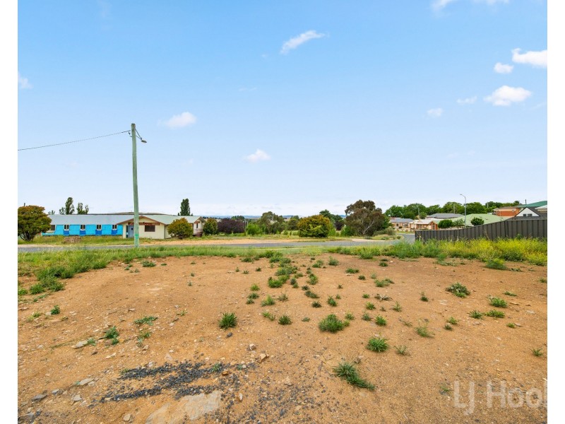 2 East Camp Road, Cooma NSW 2630