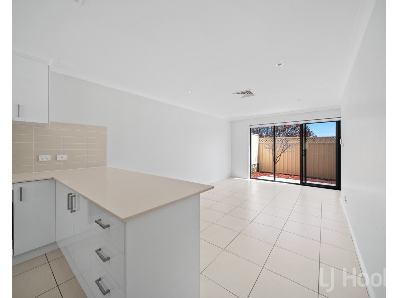 8/36 Cameron Road, Queanbeyan NSW 2620