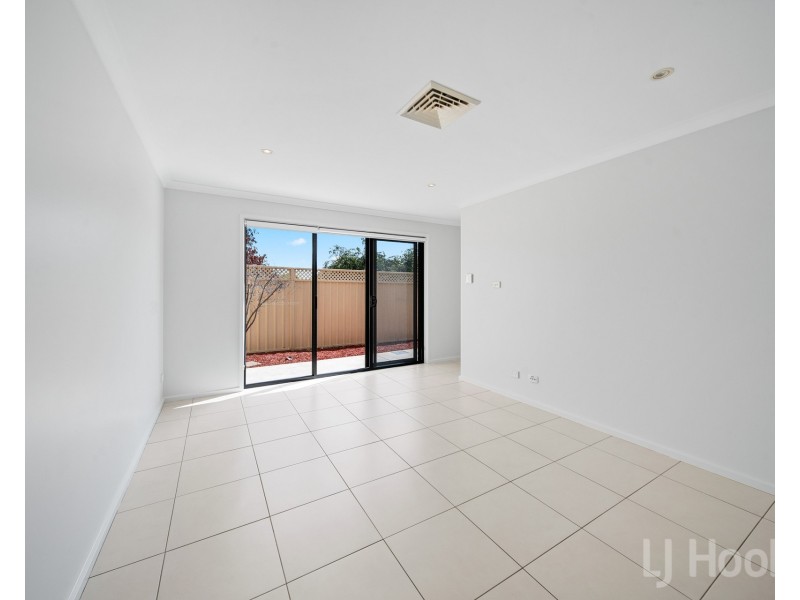 8/36 Cameron Road, Queanbeyan NSW 2620