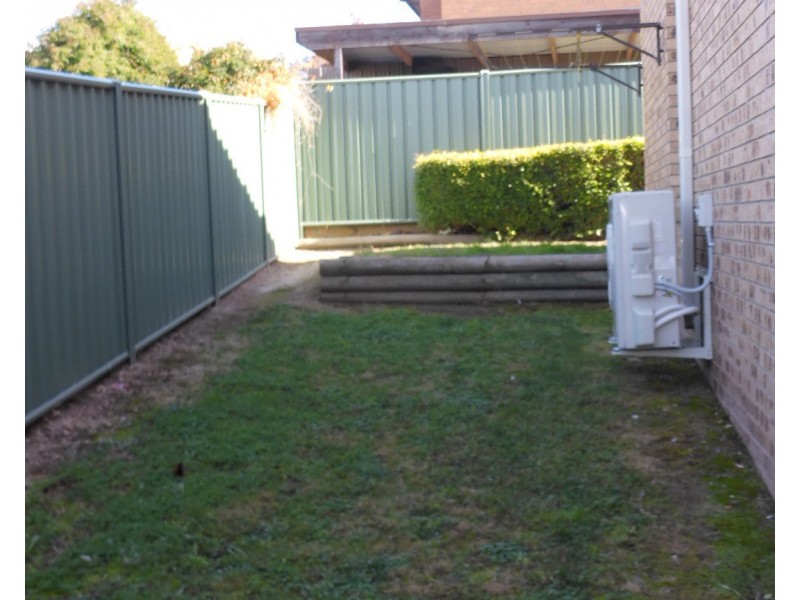 7/14 Hakea Street, Queanbeyan NSW 2620