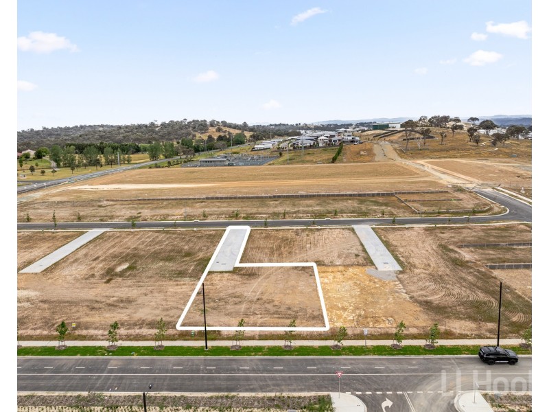 13 Mowenbah Crescent, Googong NSW 2620