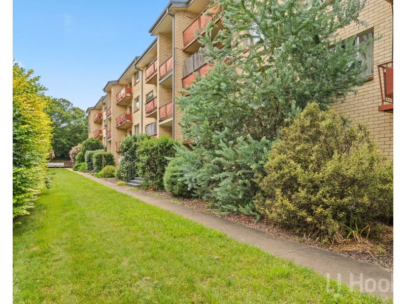 21/52 Trinculo Place, Queanbeyan East NSW 2620
