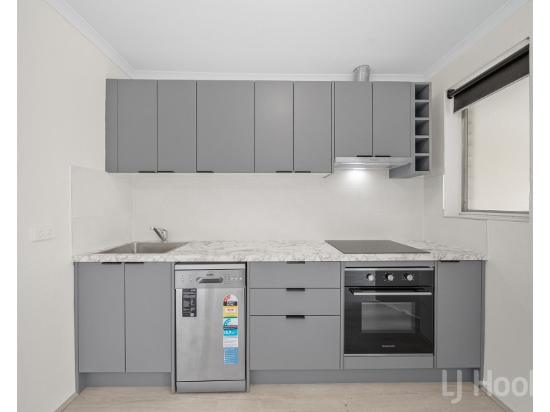 21/52 Trinculo Place, Queanbeyan East NSW 2620