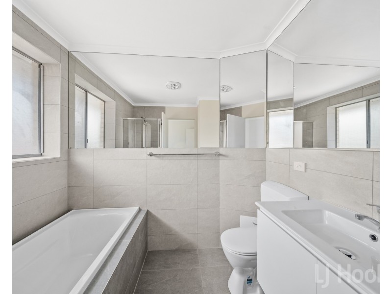 21/52 Trinculo Place, Queanbeyan East NSW 2620