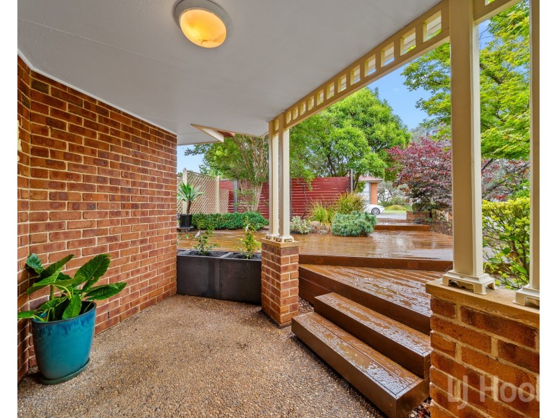39 McCrae Street, Queanbeyan West NSW 2620