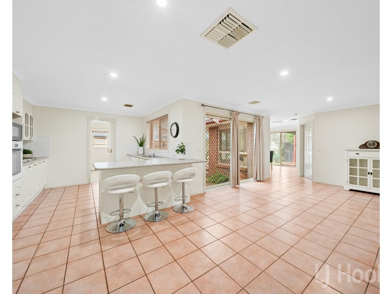 39 McCrae Street, Queanbeyan West NSW 2620