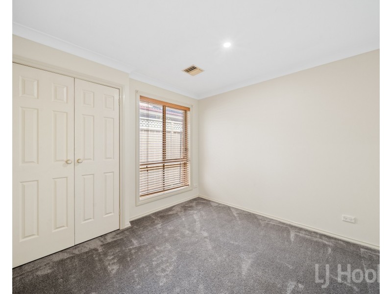 39 McCrae Street, Queanbeyan West NSW 2620