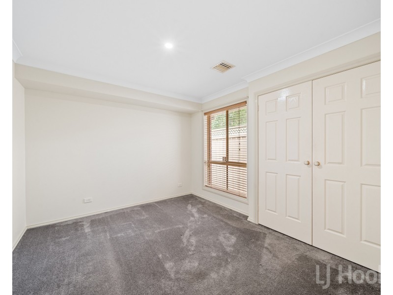 39 McCrae Street, Queanbeyan West NSW 2620