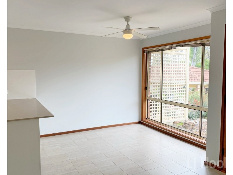 20/27 Elm Way, Jerrabomberra NSW 2619