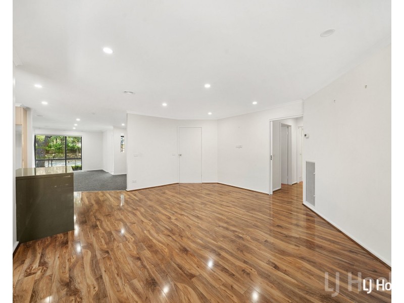 3/9 Coral Drive, Jerrabomberra NSW 2619