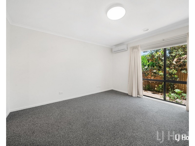 3/9 Coral Drive, Jerrabomberra NSW 2619