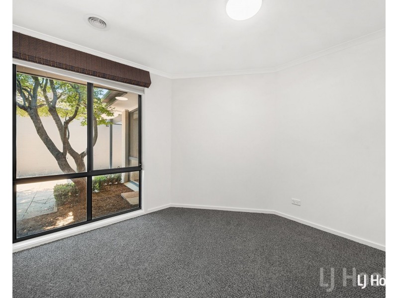 3/9 Coral Drive, Jerrabomberra NSW 2619