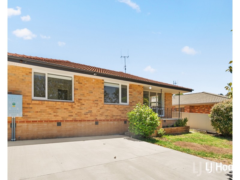 12 Cassidy Street, Queanbeyan West NSW 2620