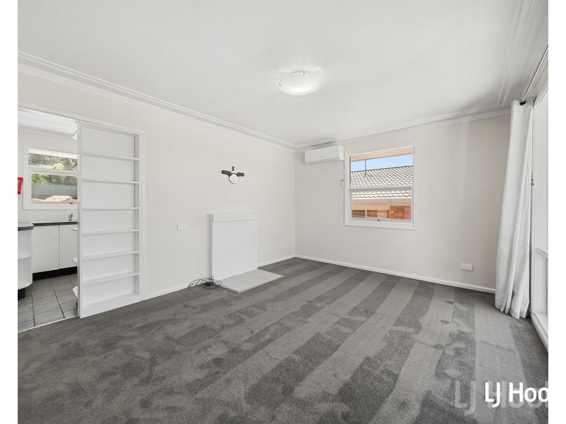 12 Cassidy Street, Queanbeyan West NSW 2620