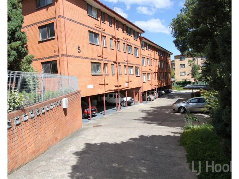 12/5 Mowatt Street, Queanbeyan NSW 2620