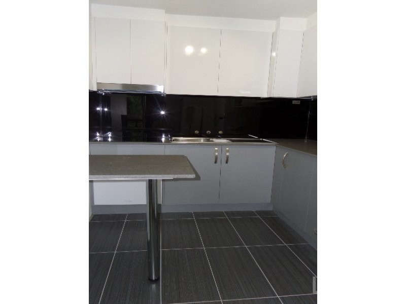 12/5 Mowatt Street, Queanbeyan NSW 2620