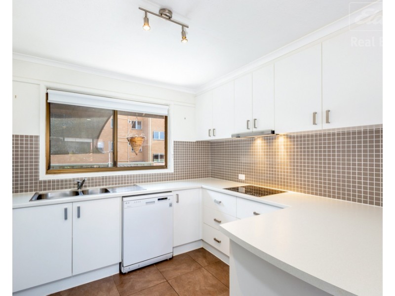 7/15 McKeahnie Street, Queanbeyan NSW 2620