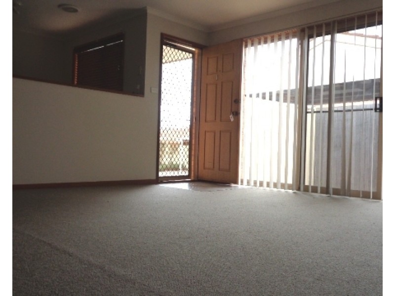 14/23 Elm Way, Jerrabomberra NSW 2619