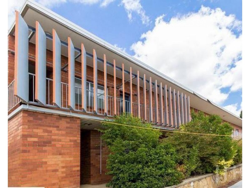 10/20 Charles Street, Queanbeyan NSW 2620