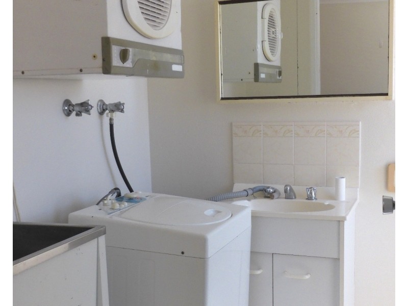 10/20 Charles Street, Queanbeyan NSW 2620