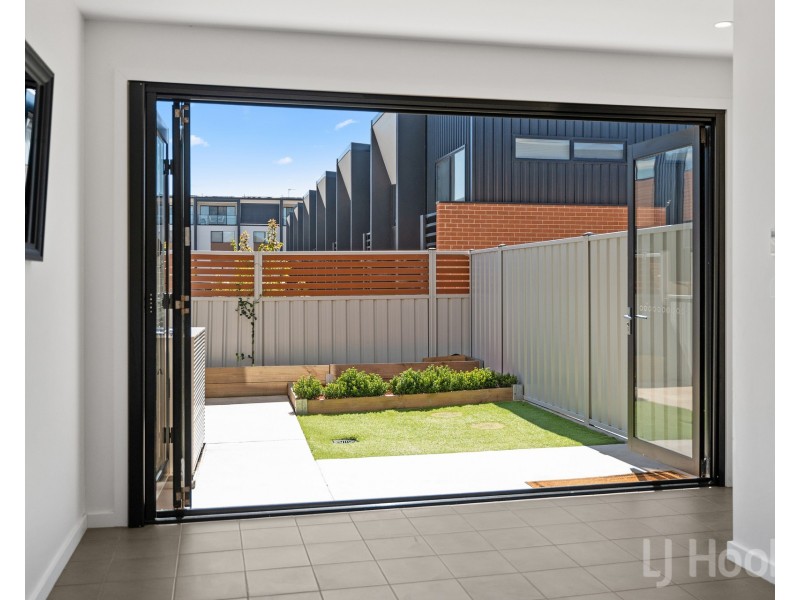 97/1 Rowland Rees Crescent, Greenway ACT 2900