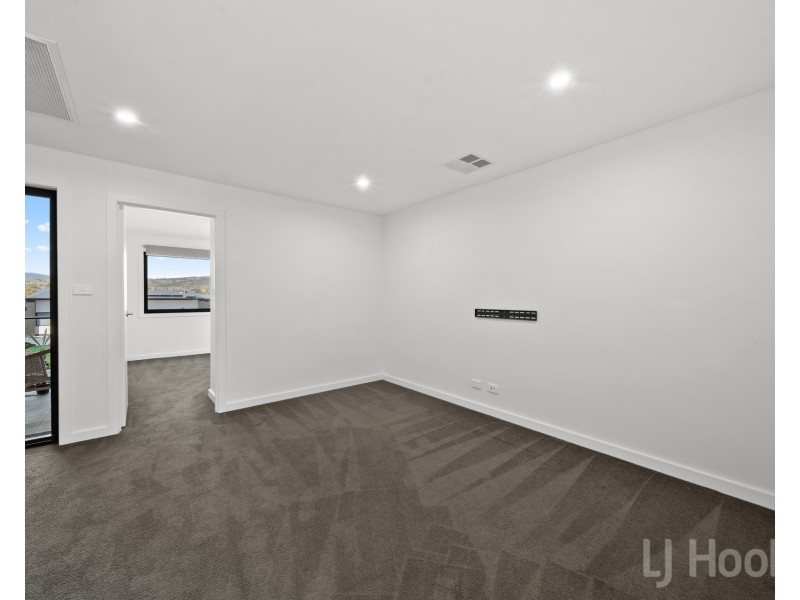 97/1 Rowland Rees Crescent, Greenway ACT 2900