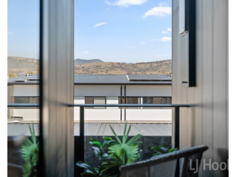 97/1 Rowland Rees Crescent, Greenway ACT 2900