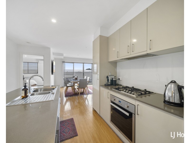 8/78 Derrima Road, Crestwood NSW 2620