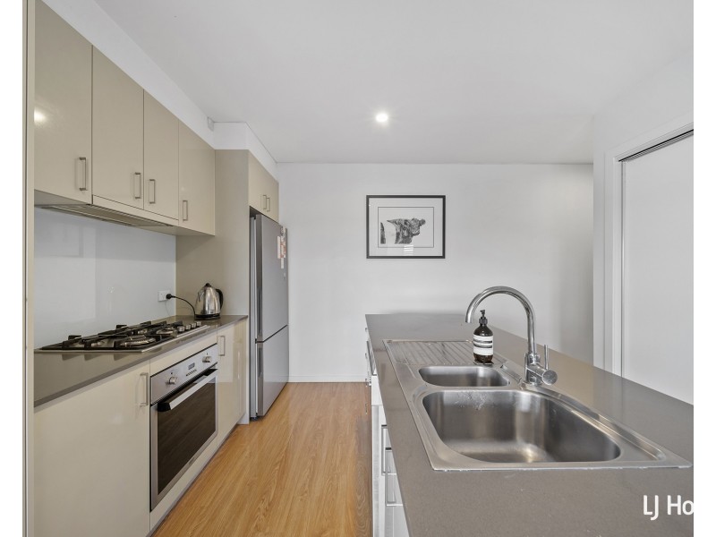 8/78 Derrima Road, Crestwood NSW 2620
