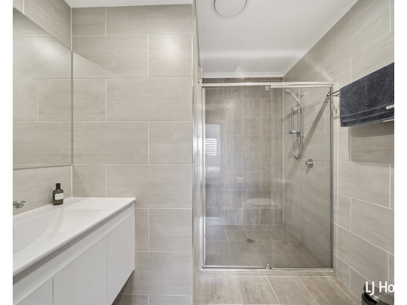 8/78 Derrima Road, Crestwood NSW 2620
