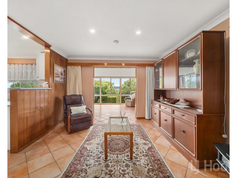 77 Morton Street, Crestwood NSW 2620