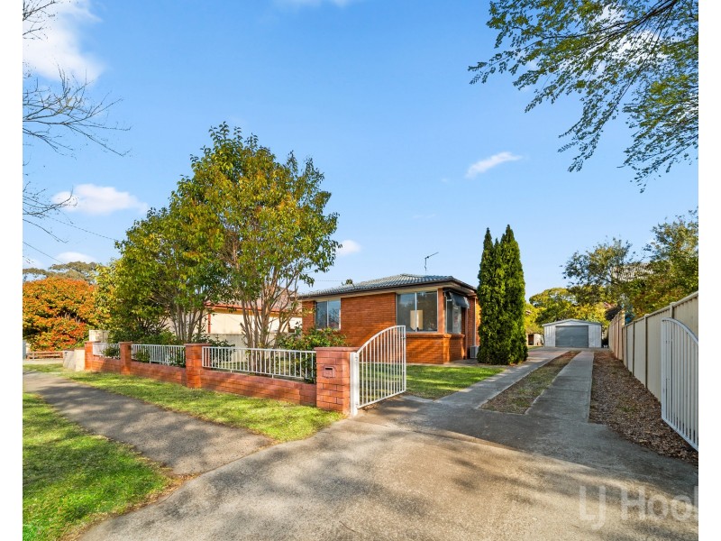 10 Early Street, Queanbeyan NSW 2620