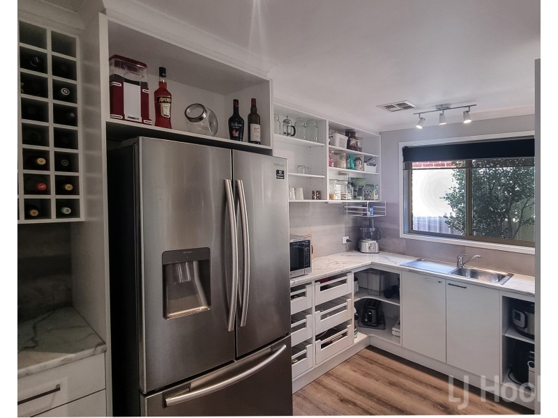 49 Jacaranda Drive, Jerrabomberra NSW 2619