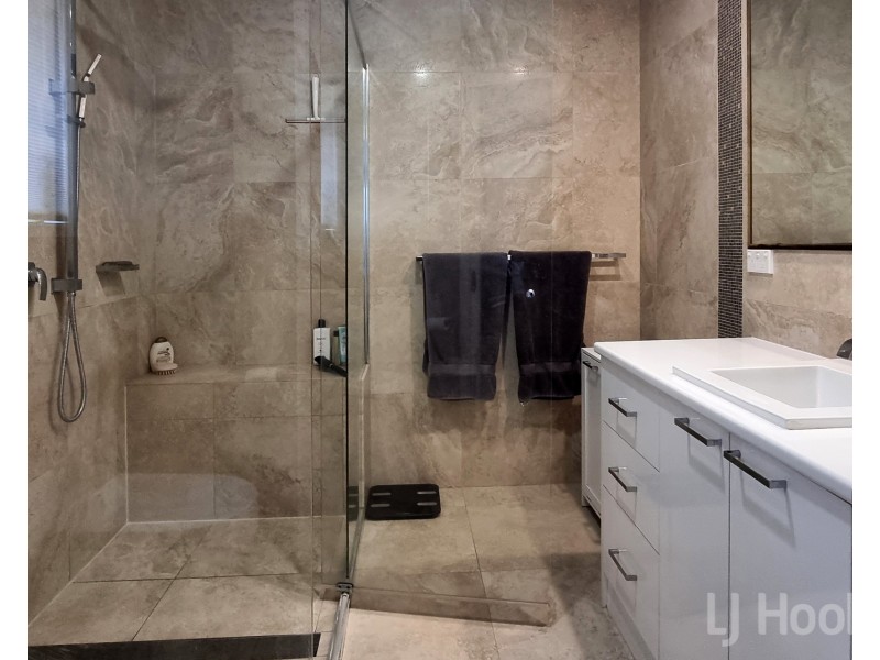 49 Jacaranda Drive, Jerrabomberra NSW 2619