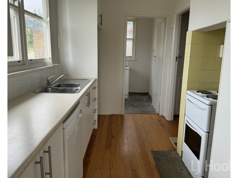 8 Richard Avenue, Queanbeyan NSW 2620