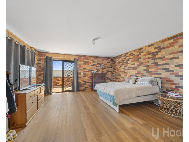 22 John Bull Street, Queanbeyan West NSW 2620