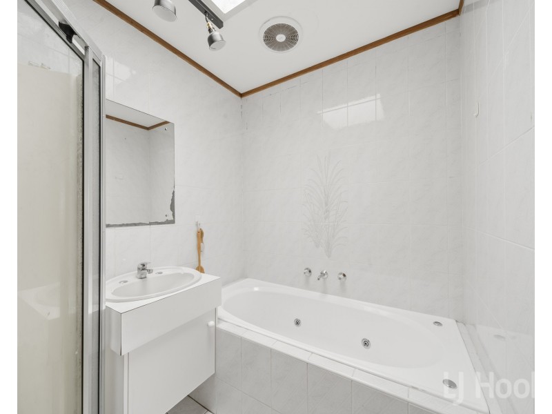 22 John Bull Street, Queanbeyan West NSW 2620