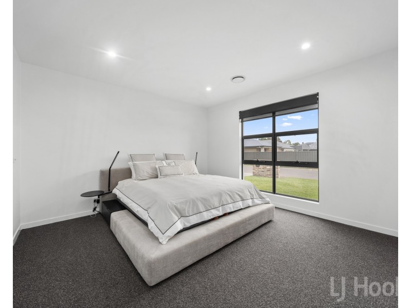 8 Millwood Lane, Bungendore NSW 2621