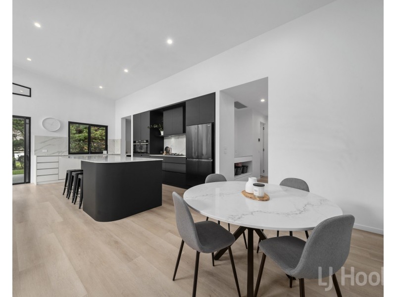 8 Millwood Lane, Bungendore NSW 2621