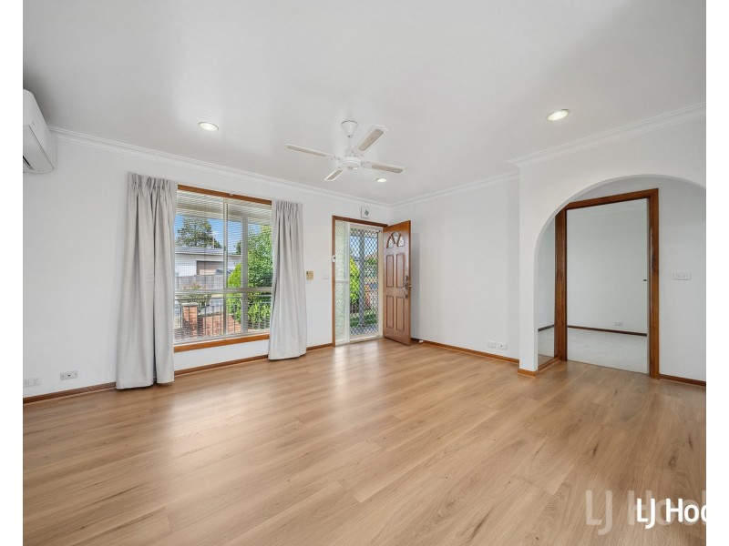 2/31 Stornaway Road, Queanbeyan NSW 2620