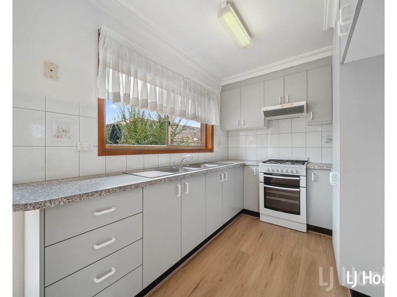 2/31 Stornaway Road, Queanbeyan NSW 2620