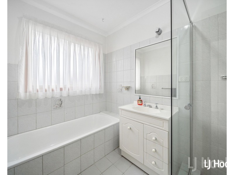 2/31 Stornaway Road, Queanbeyan NSW 2620