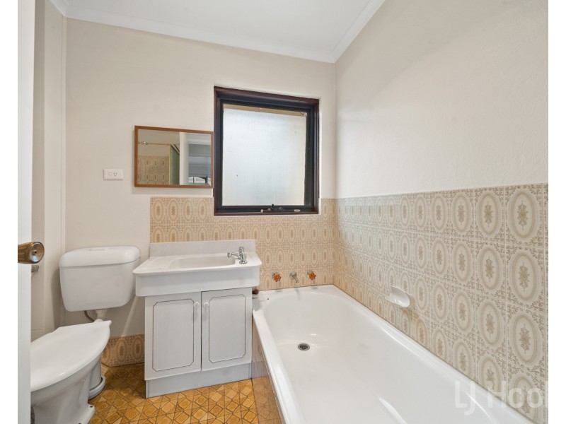 8/16 Broughton Place, Queanbeyan NSW 2620