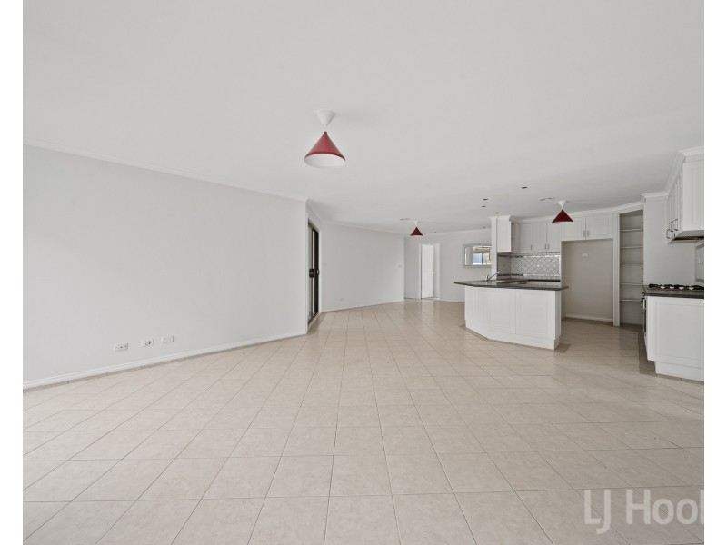 4 Allambee Street, Jerrabomberra NSW 2619