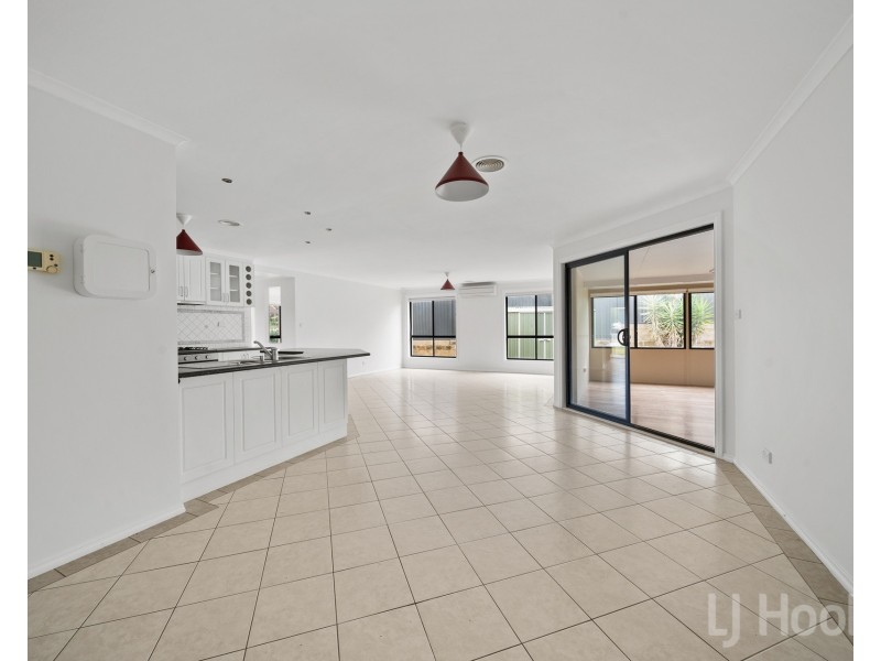 4 Allambee Street, Jerrabomberra NSW 2619